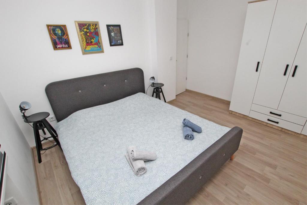 Morich Apartment In The Heart Of Old Town With Garden SJJ Exterior photo